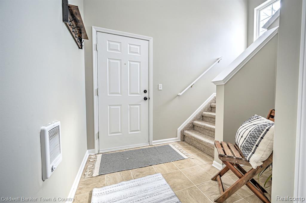 3364 KNEELAND Circle, Howell, MI 48843 — Photo 4