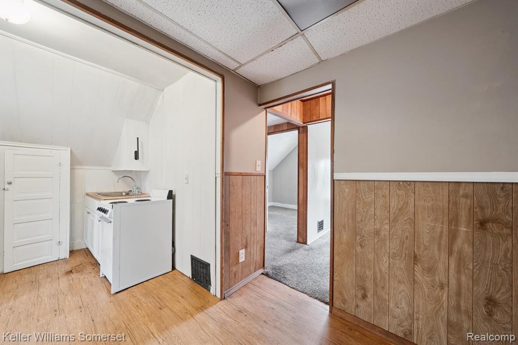 1511 E Harry Avenue, Hazel Park, MI 48030 — Photo 32