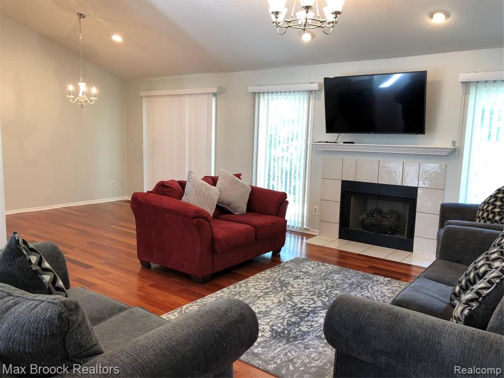 5273 SIMPSON LAKE Road, West Bloomfield, MI 48323 — Photo 6