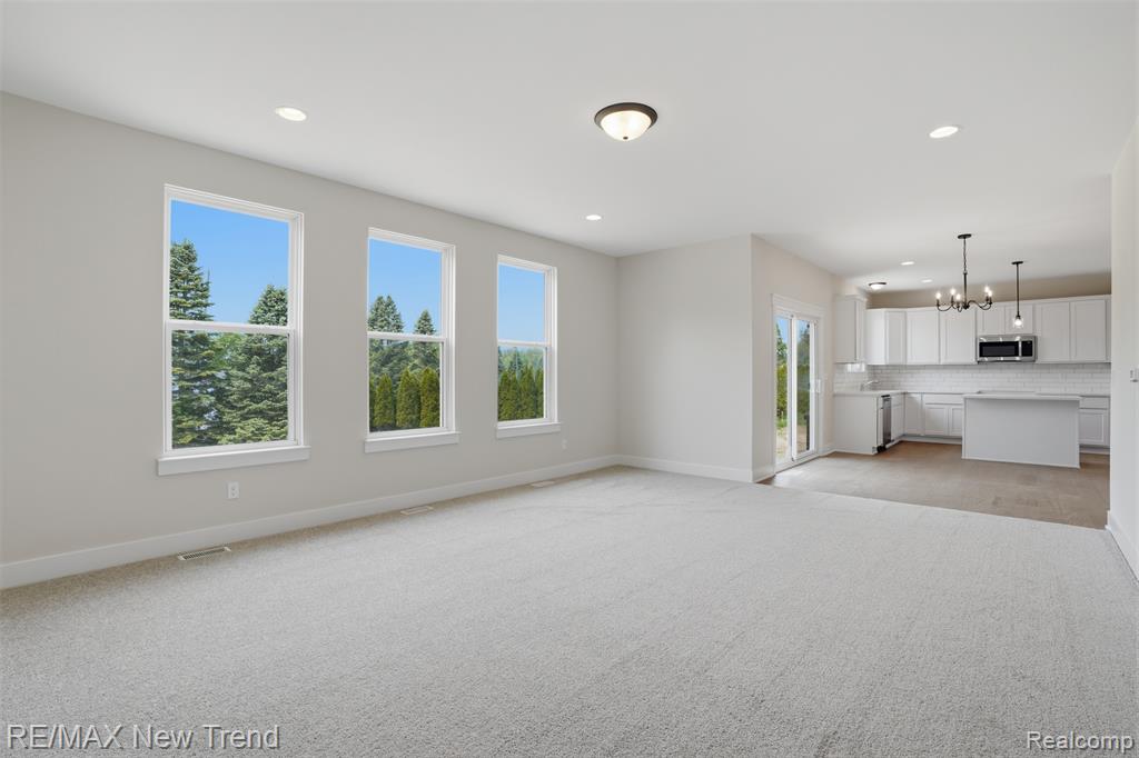 2100 Crested Butte Drive, White Lake, MI 48383 — Photo 12