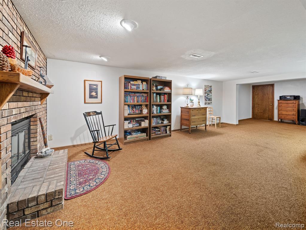 5026 GALLAGHER Boulevard, Whitmore Lake, MI 48189 — Photo 24