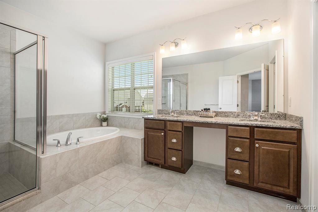 51021 Laurel Park, Canton, MI 48188 — Photo 19