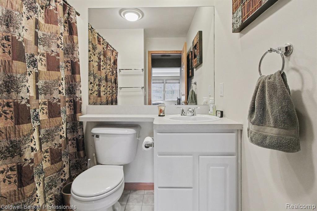 252 Stratford Lane, Lake Orion, MI — Photo 26