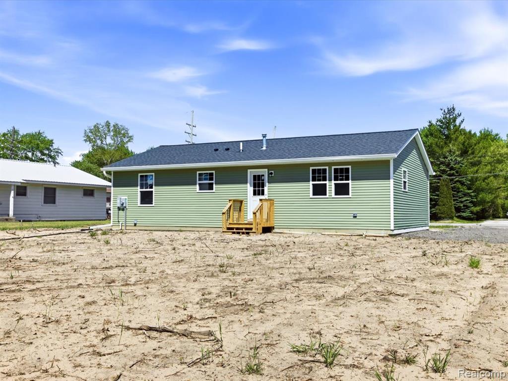 2941 Beach Road, Port Huron, MI 48060 — Photo 4
