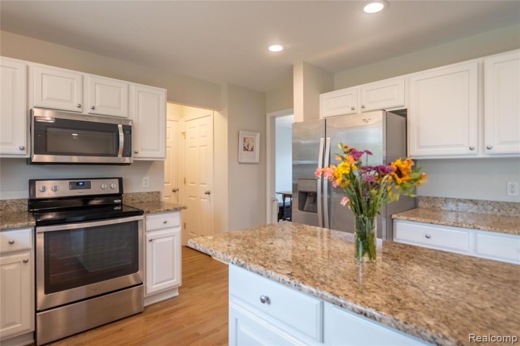 3506 Niagara Avenue, Canton, MI 48188 — Photo 7