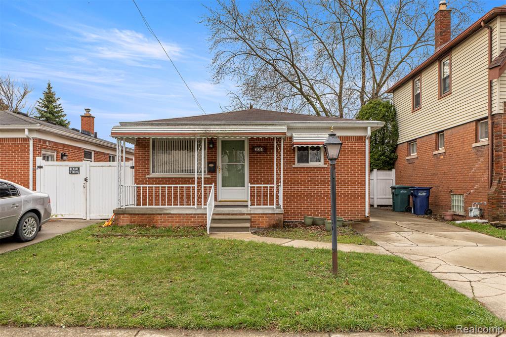 939 Stewart Avenue, Lincoln Park, MI 48146 — Photo 3