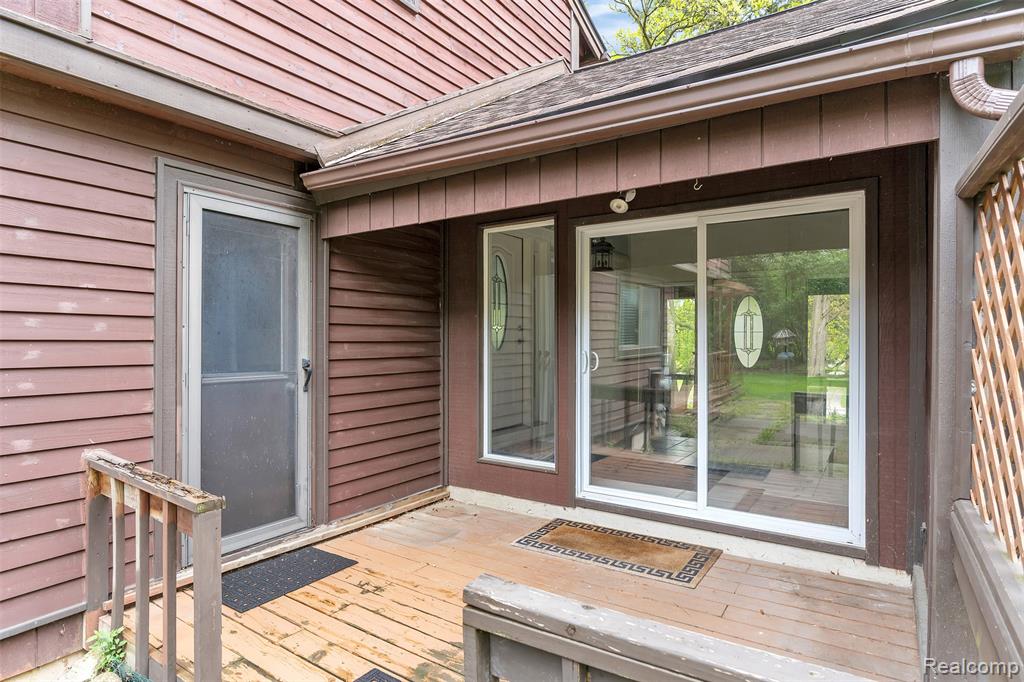 5772 Perrytown Drive, West Bloomfield, MI — Photo 57