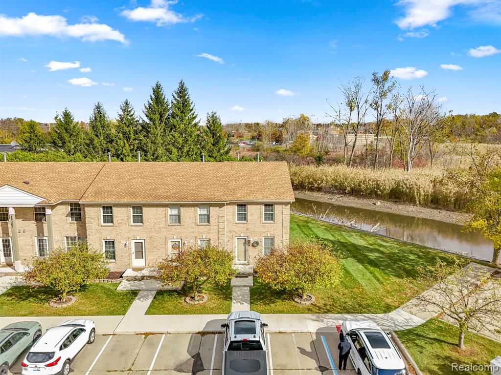 29307 W Jefferson Avenue, 14, Gibraltar, MI — Photo 4