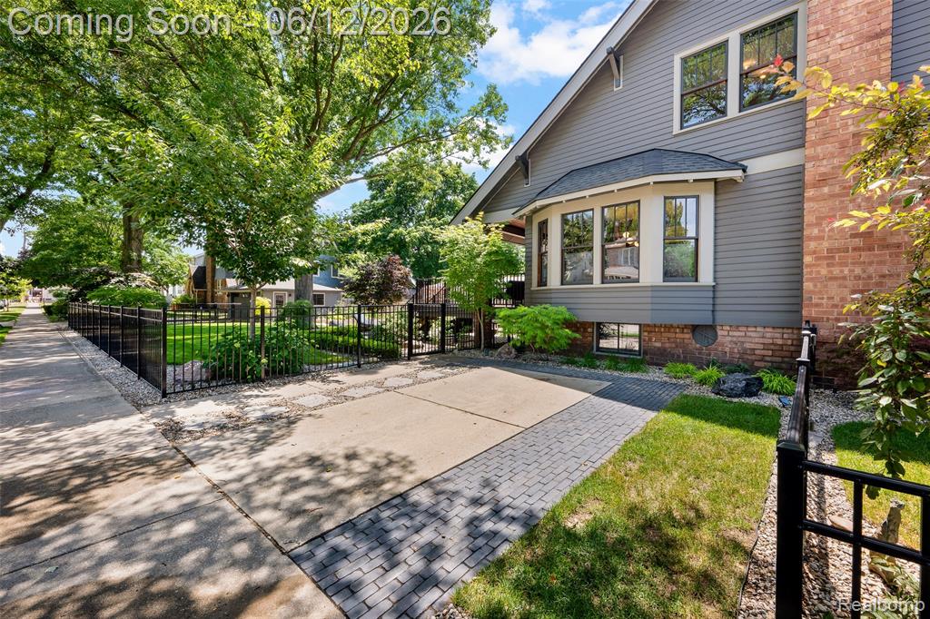 728 N Washington Avenue, Royal Oak, MI 48067 — Photo 41