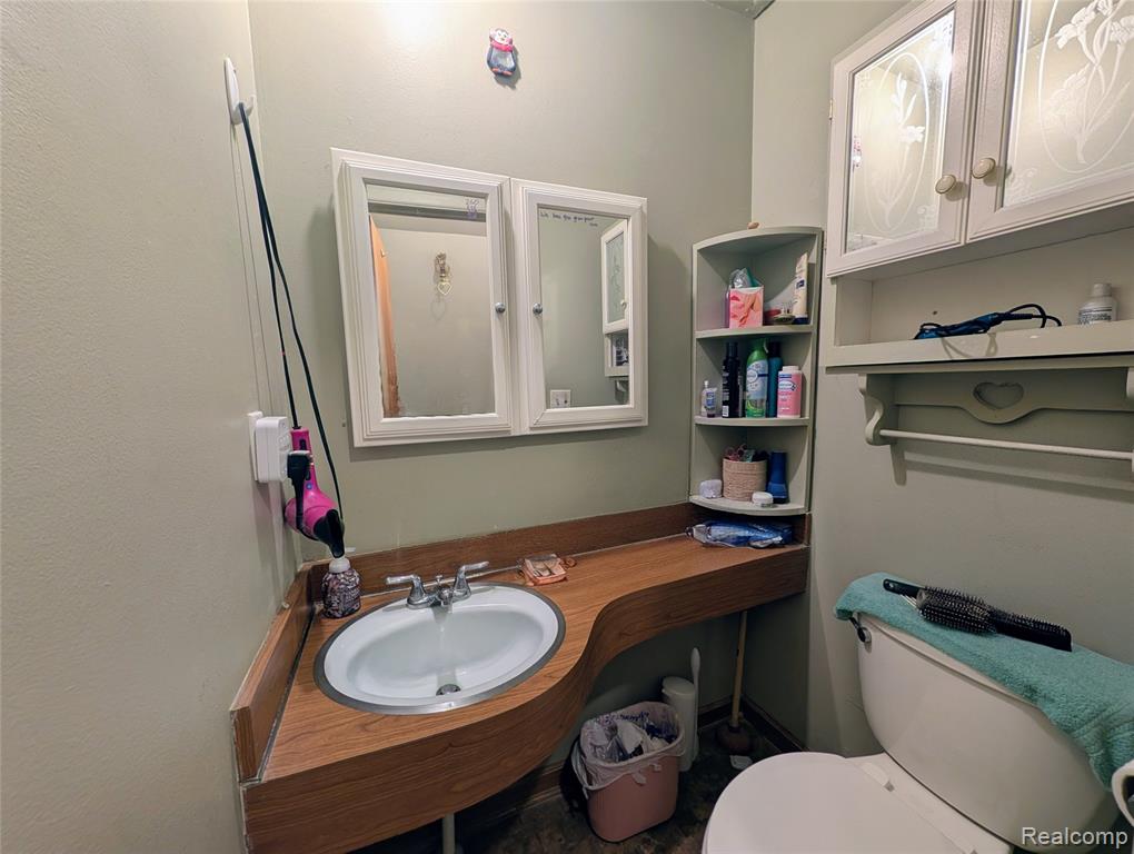 8322 N Genesee Road, Mount Morris, MI 48458 — Photo 7