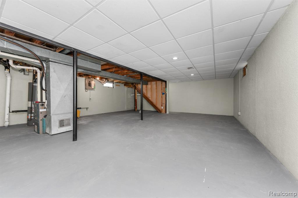 560 McMunn Street, South Lyon, MI 48178 — Photo 26