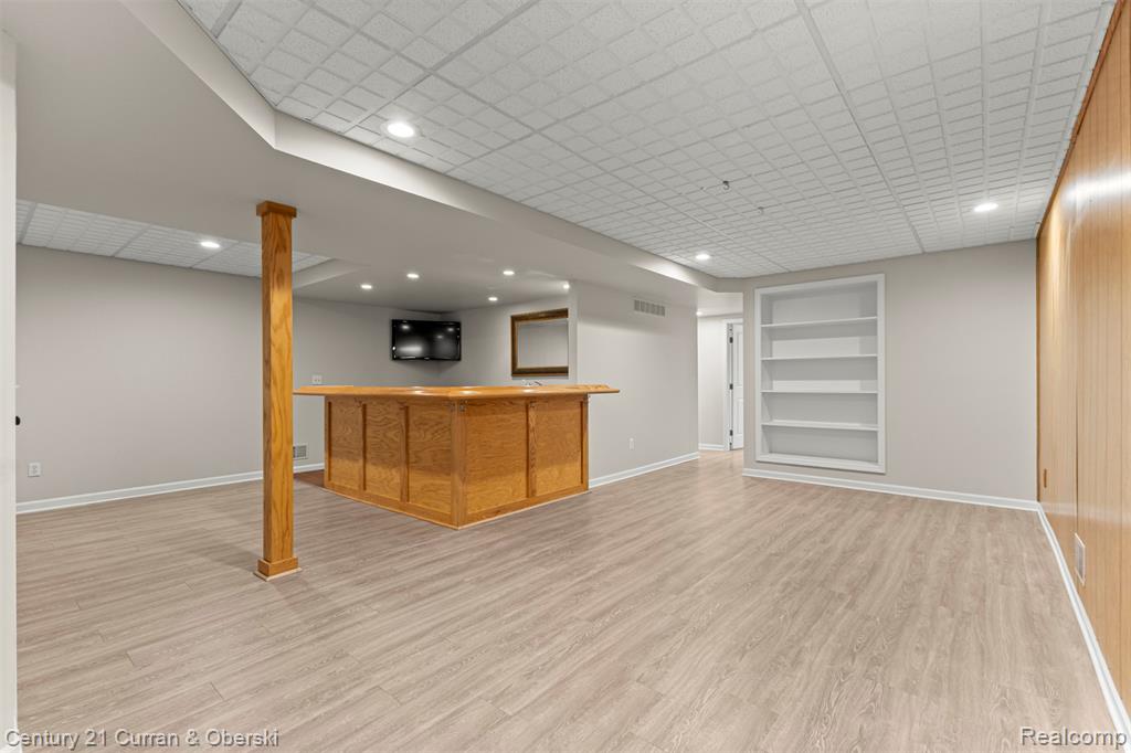 48369 Wadebridge Drive, Canton, MI 48187 — Photo 57