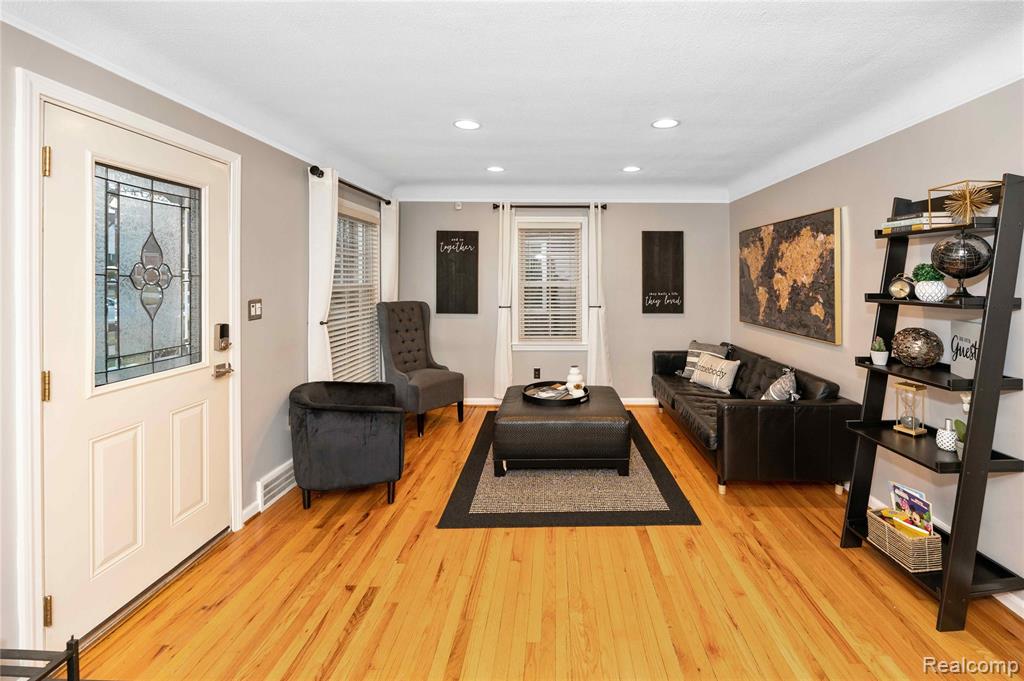 4414 Groveland Avenue, Royal Oak, MI 48073 — Photo 3