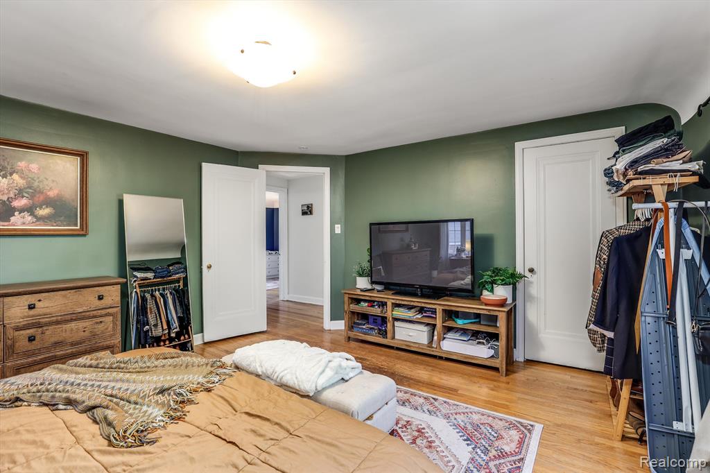 479 CLOVERLY Road, Grosse Pointe Farms, MI 48236 — Photo 18