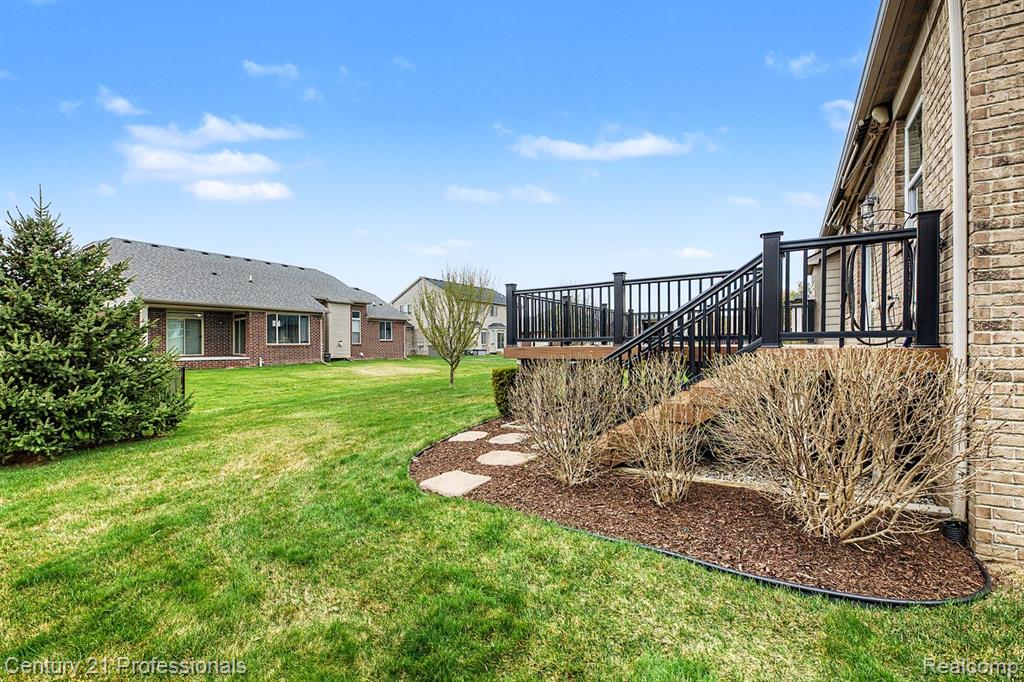 49455 Messara Drive, Macomb, MI 48042 — Photo 40