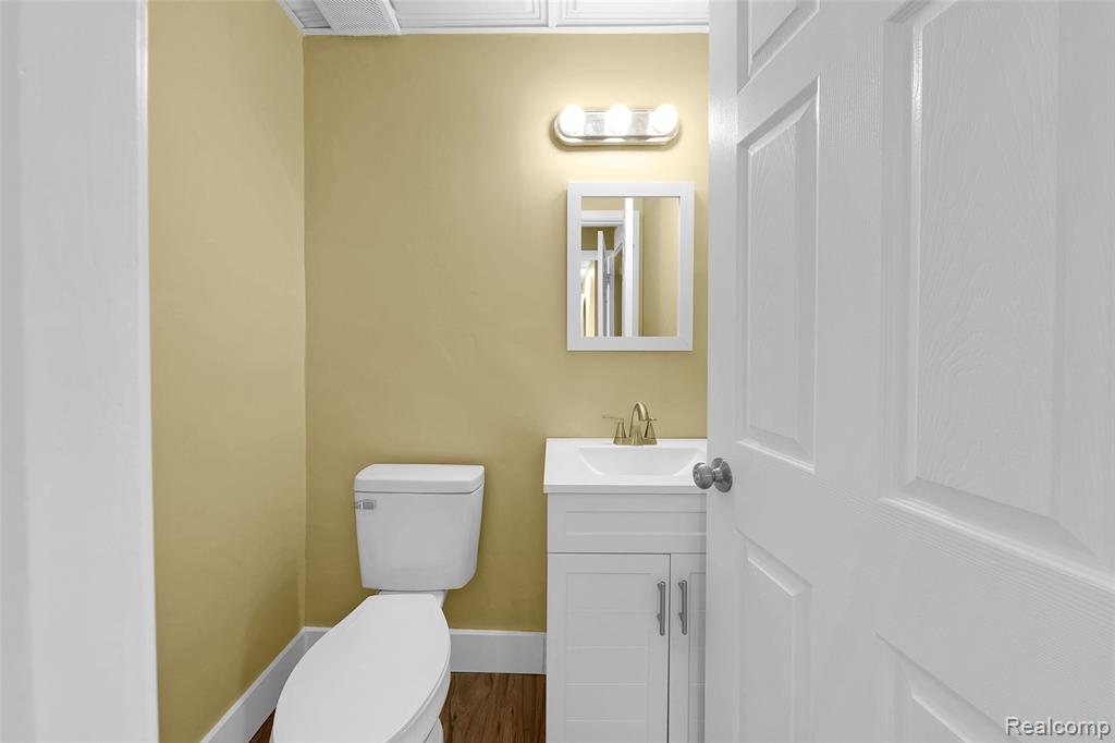 1095 W Huron Street, Waterford, MI 48328 — Photo 22