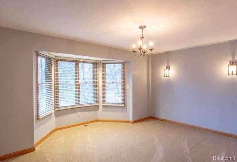 4022 Hazelett Drive, Waterford, MI 48328 — Photo 11