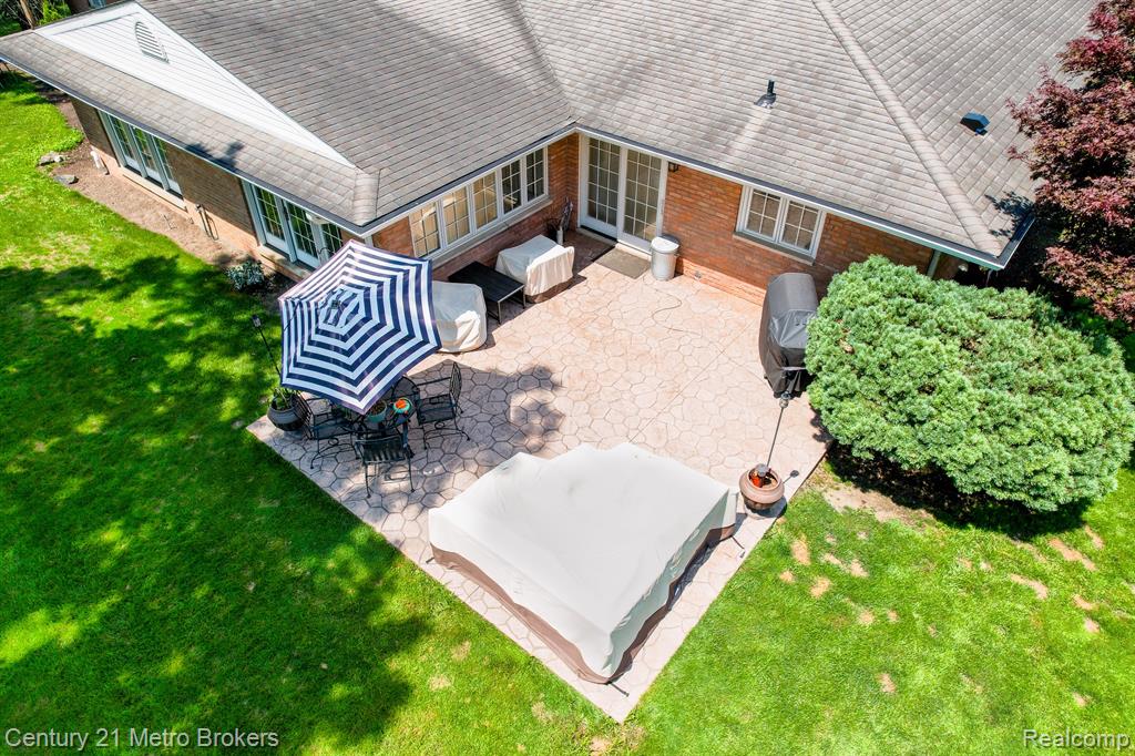9270 Hidden Valley Court, Grand Blanc, MI 48439 — Photo 54