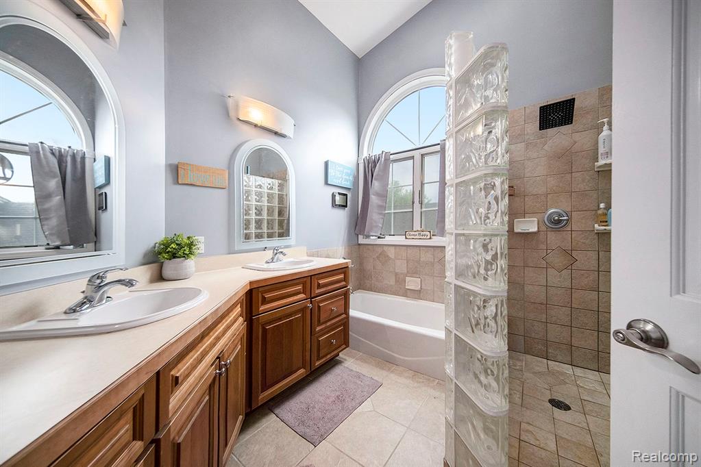 4106 Shoreview Lane, Whitmore Lake, MI 48189 — Photo 18
