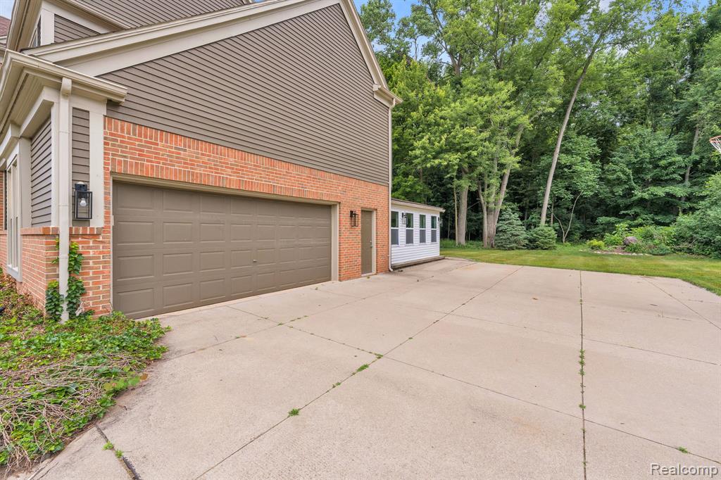 47974 Deer Trail Drive, Canton, MI 48187 — Photo 5