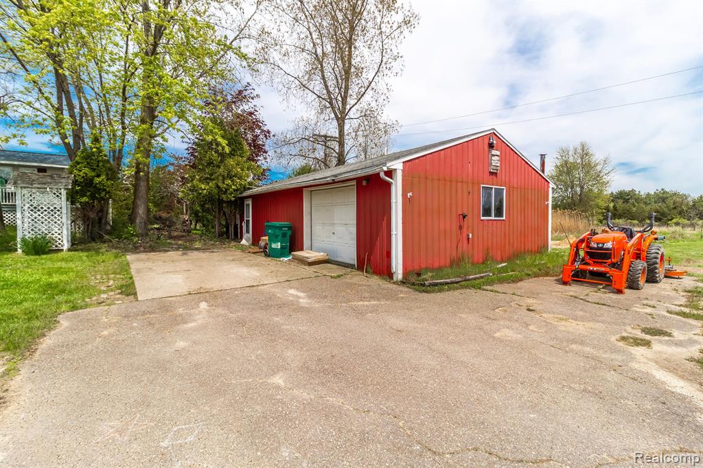13926 IMLAY CITY Road, Mussey, MI 48014 — Photo 37