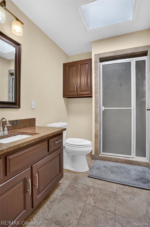 2061 Burgundy Street, West Bloomfield, MI 48323 — Photo 41
