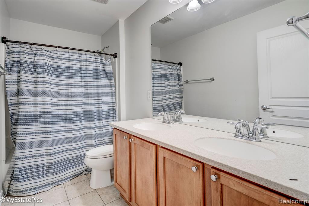 45101 BARTLETT Drive, Novi, MI — Photo 35