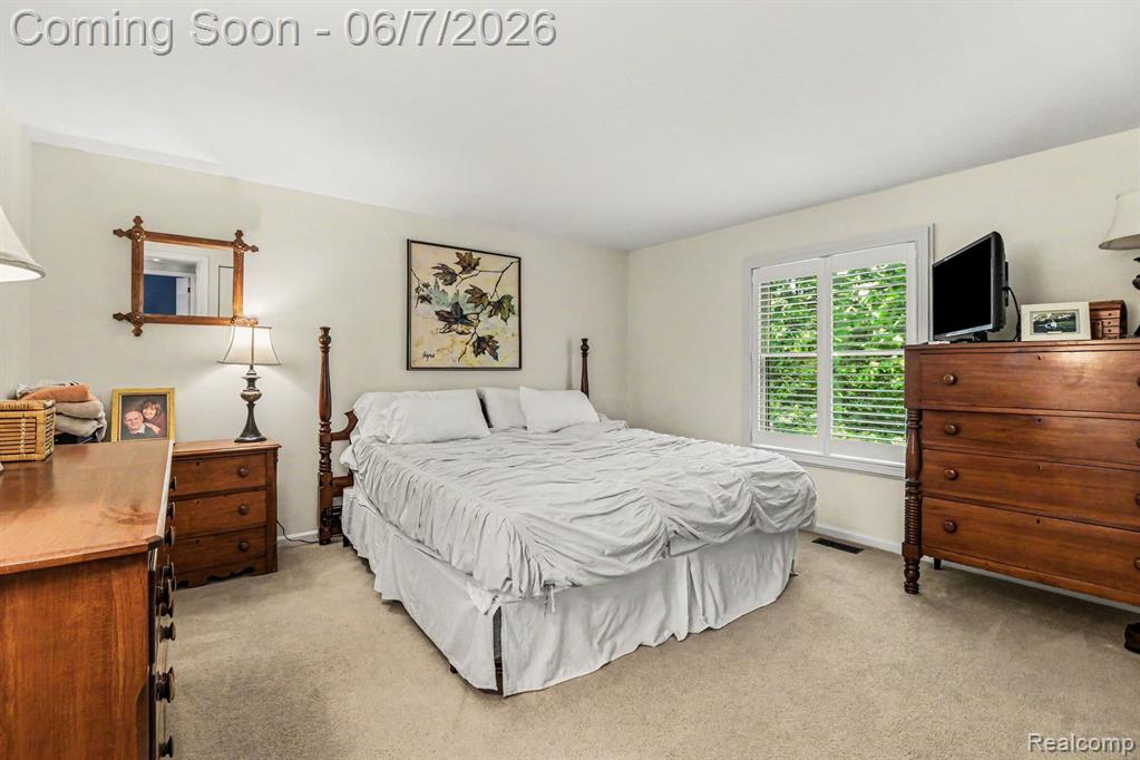 4071 Shore Crest Drive, West Bloomfield, MI 48323 — Photo 16