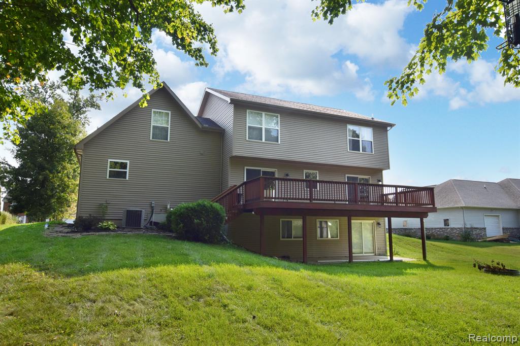 8352 OAK RIDGE Drive, Goodrich Vlg, MI — Photo 27