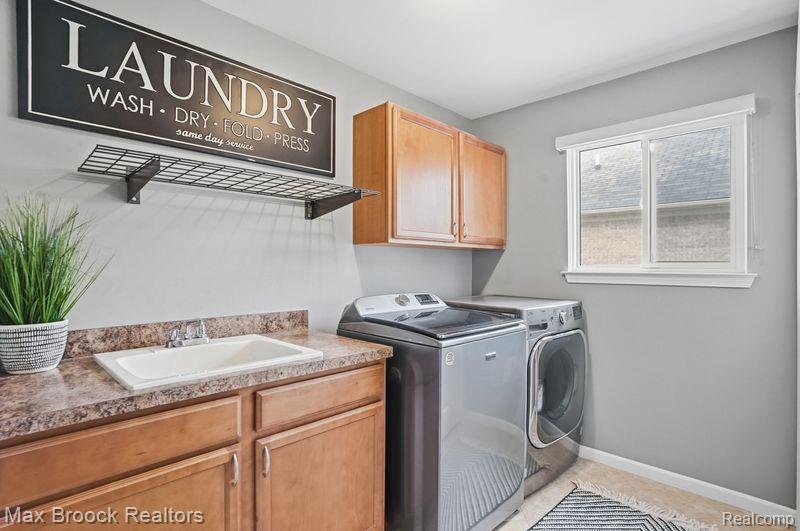 51141 Hook Drive, Macomb, MI 48042 — Photo 16