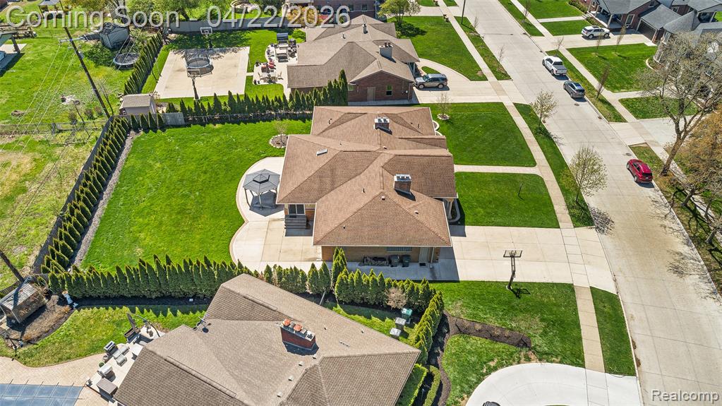 409 Crescent Drive, Dearborn, MI 48124 — Photo 6