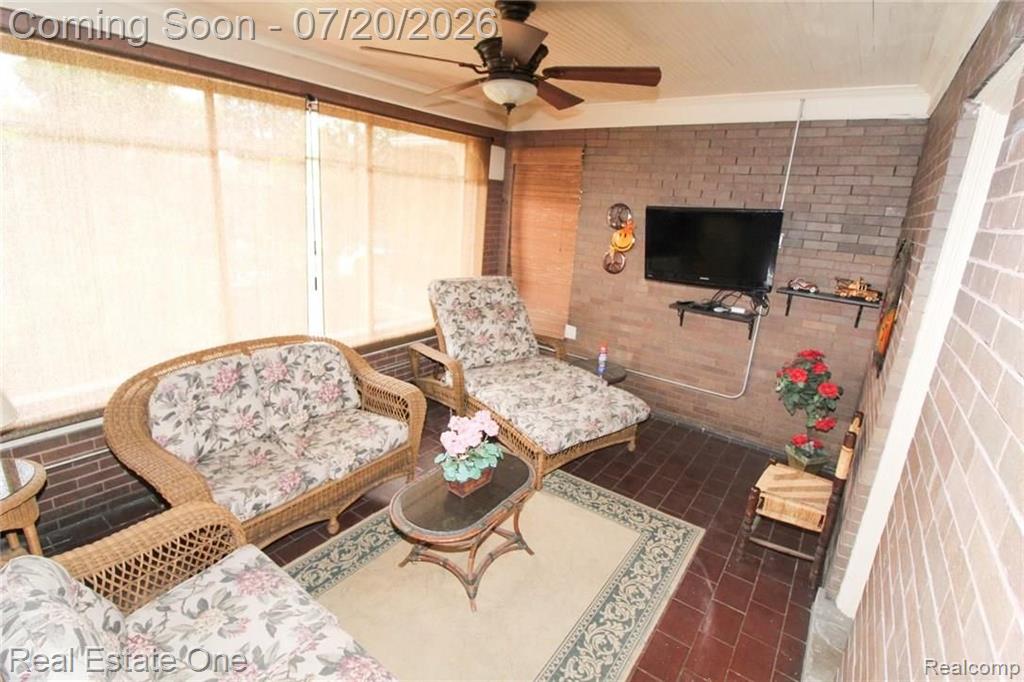 90 EDISON Street, Detroit, MI 48202 — Photo 36