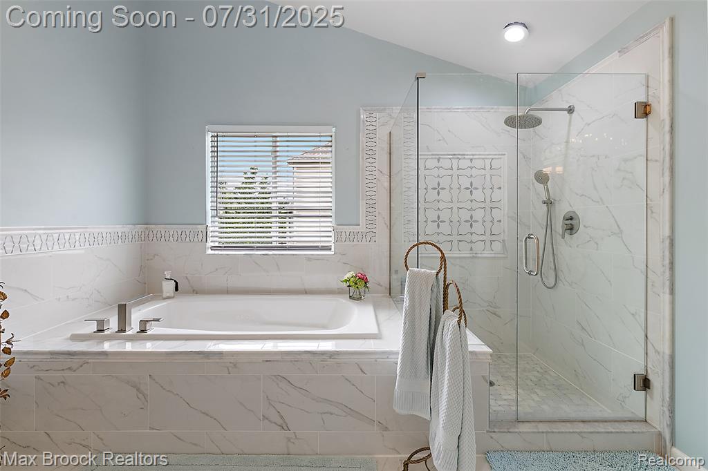 8926 Stonewall W, Clarkston, MI 48348 — Photo 24