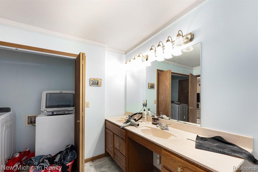 5155 CARRIGAN Road, Clyde, MI 48049 — Photo 14