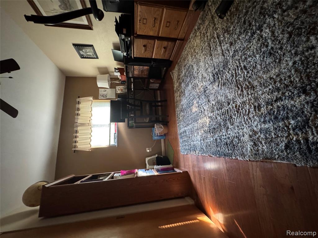 7665 Apache Trail Road, Temperance, MI 48182 — Photo 23