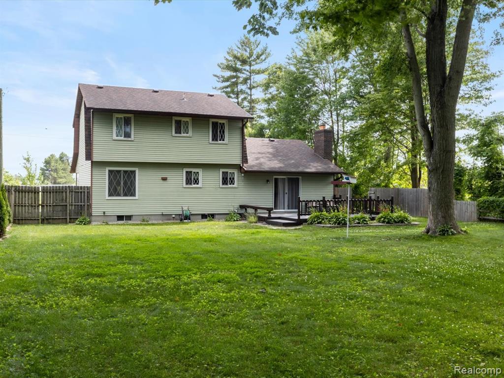 311 Collard Drive, Marysville, MI 48040 — Photo 32
