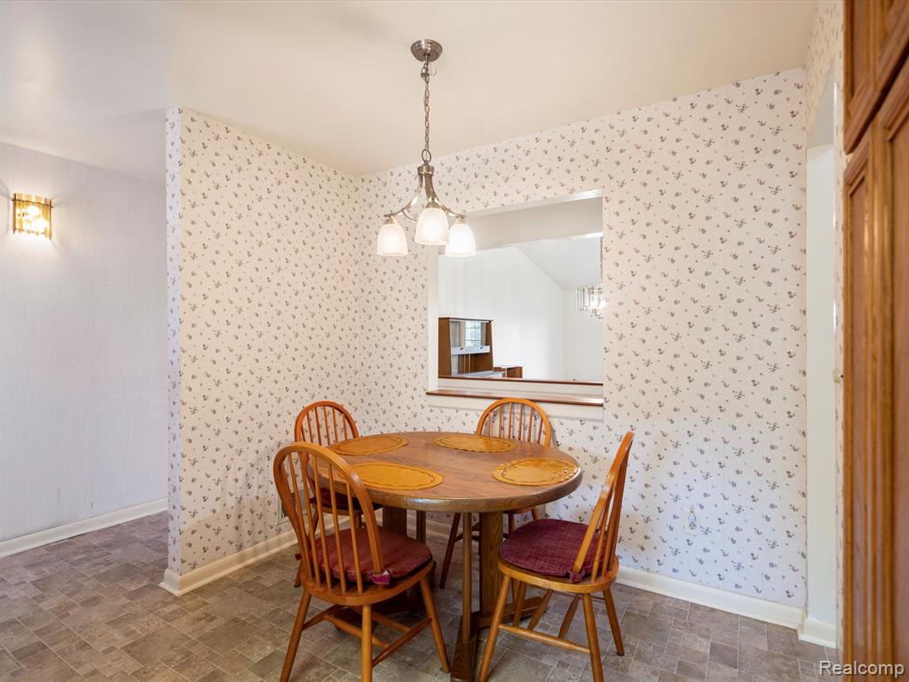42393 WILLOW TREE Lane W, Clinton Twp, MI 48038 — Photo 15