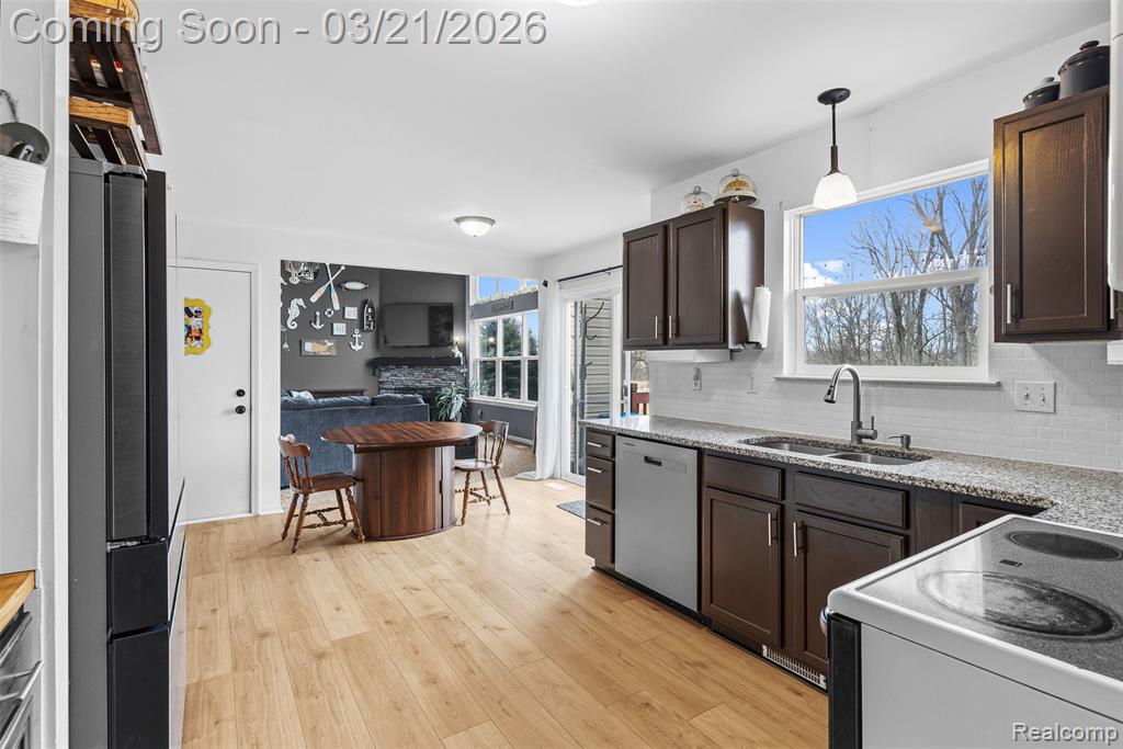 1472 St Lawrence Court, Fenton, MI 48430 — Photo 13