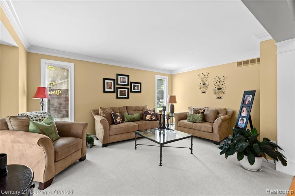 45499 Addington Lane, Novi, MI — Photo 6