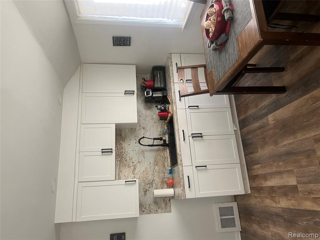 8663 Stout Street, Detroit, MI 48228 — Photo 18