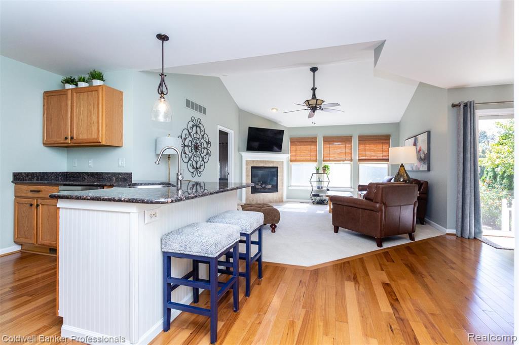 10820 Bouldercrest Drive N, South Lyon, MI 48178 — Photo 7