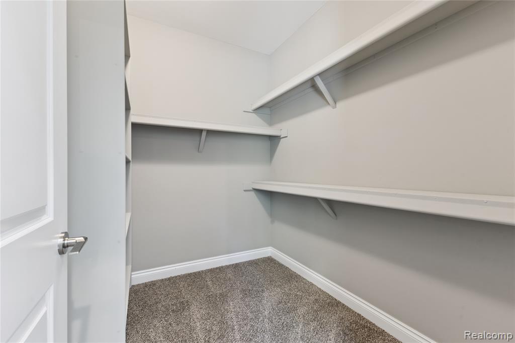 6429 Jamie Lane, Grand Blanc, MI 48439 — Photo 16