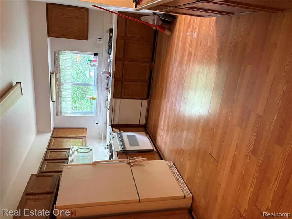 4836 Alton Court, Troy, MI 48085 — Photo 6