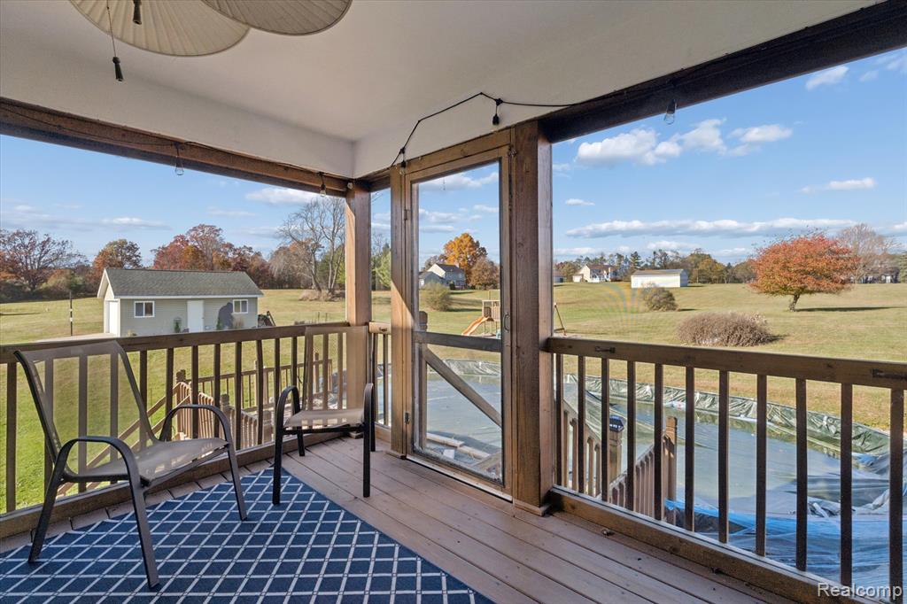 11051 Meadowview Drive, Goodrich Vlg, MI — Photo 44