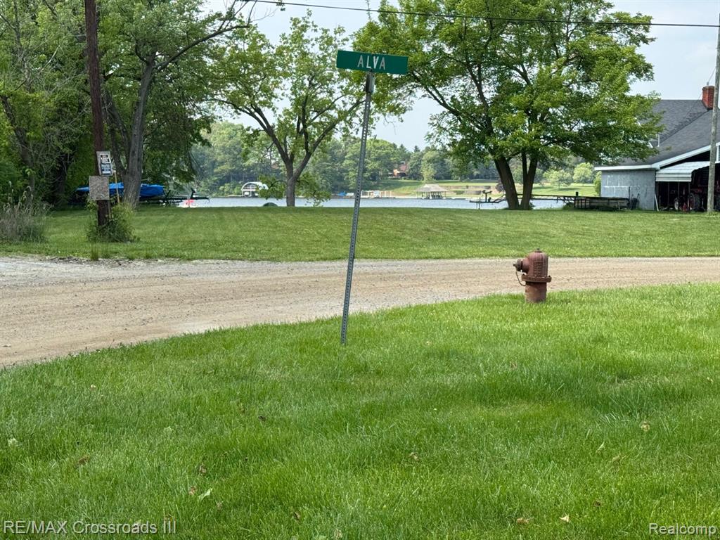 43373 Alva Drive, Belleville, MI 48111 — Photo 3