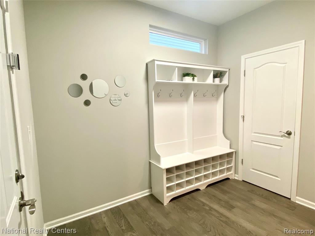 2835 Dillon Drive, Ann Arbor, MI 48105 — Photo 10