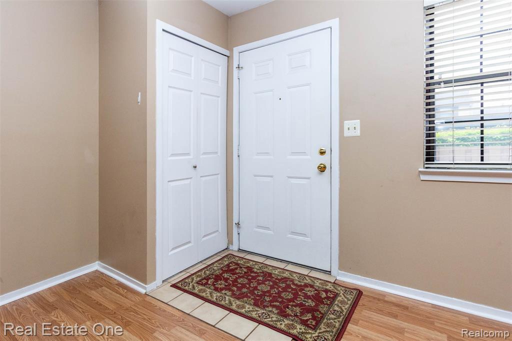 1891 Vine Way Drive, 33, Canton, MI 48188 — Photo 9