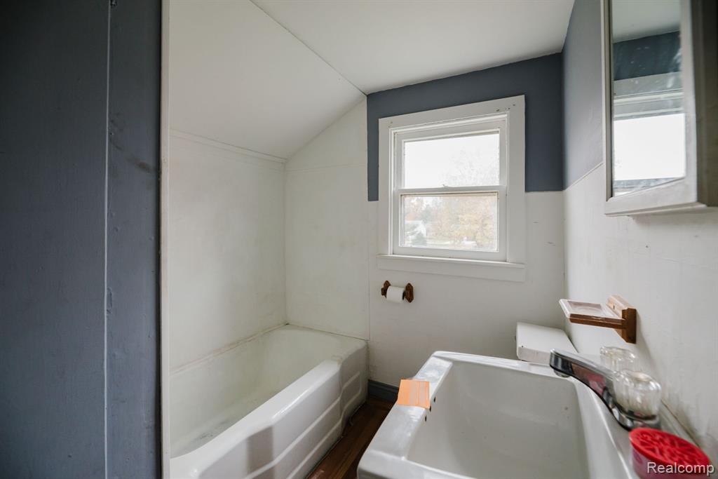 328 W CANAL, Tekonsha, MI 49092 — Photo 19