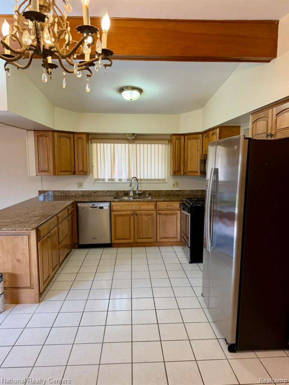 5739 Willow Creek Drive, Canton, MI 48187 — Photo 9