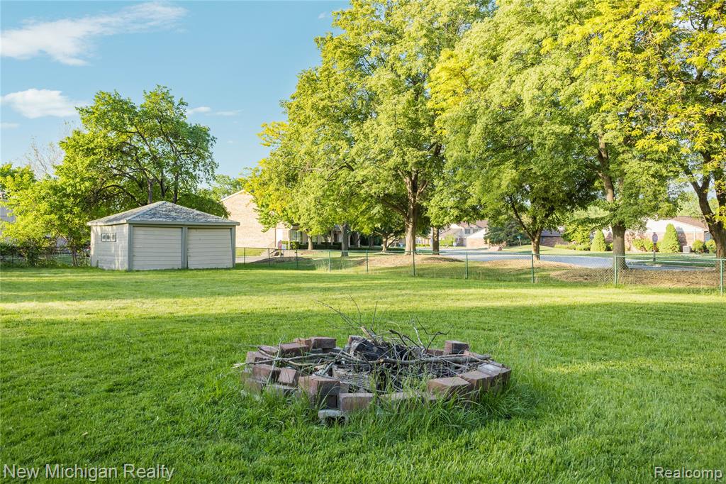 8359 Chicago Road, Warren, MI 48093 — Photo 53